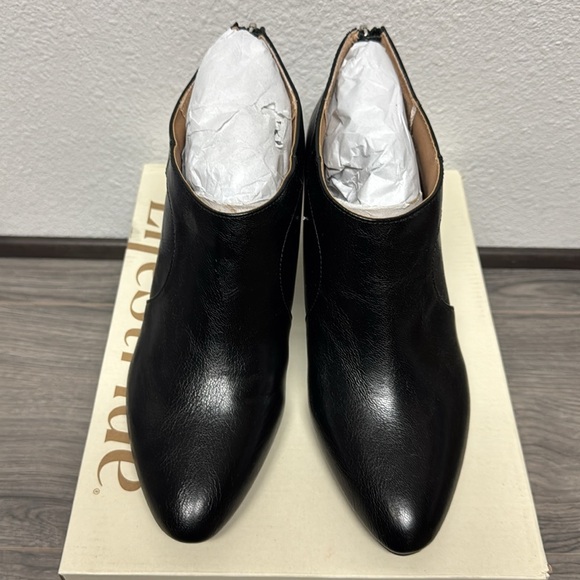 LifeStride Georgia Bootie (WIDE) - Picture 4 of 8